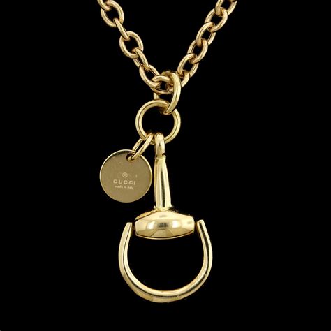 18k Horsebit pendant necklace in 18k yellow gold 